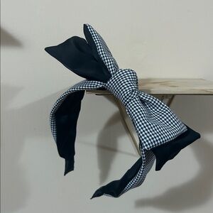 Black and White Houndstooth Bow Headband